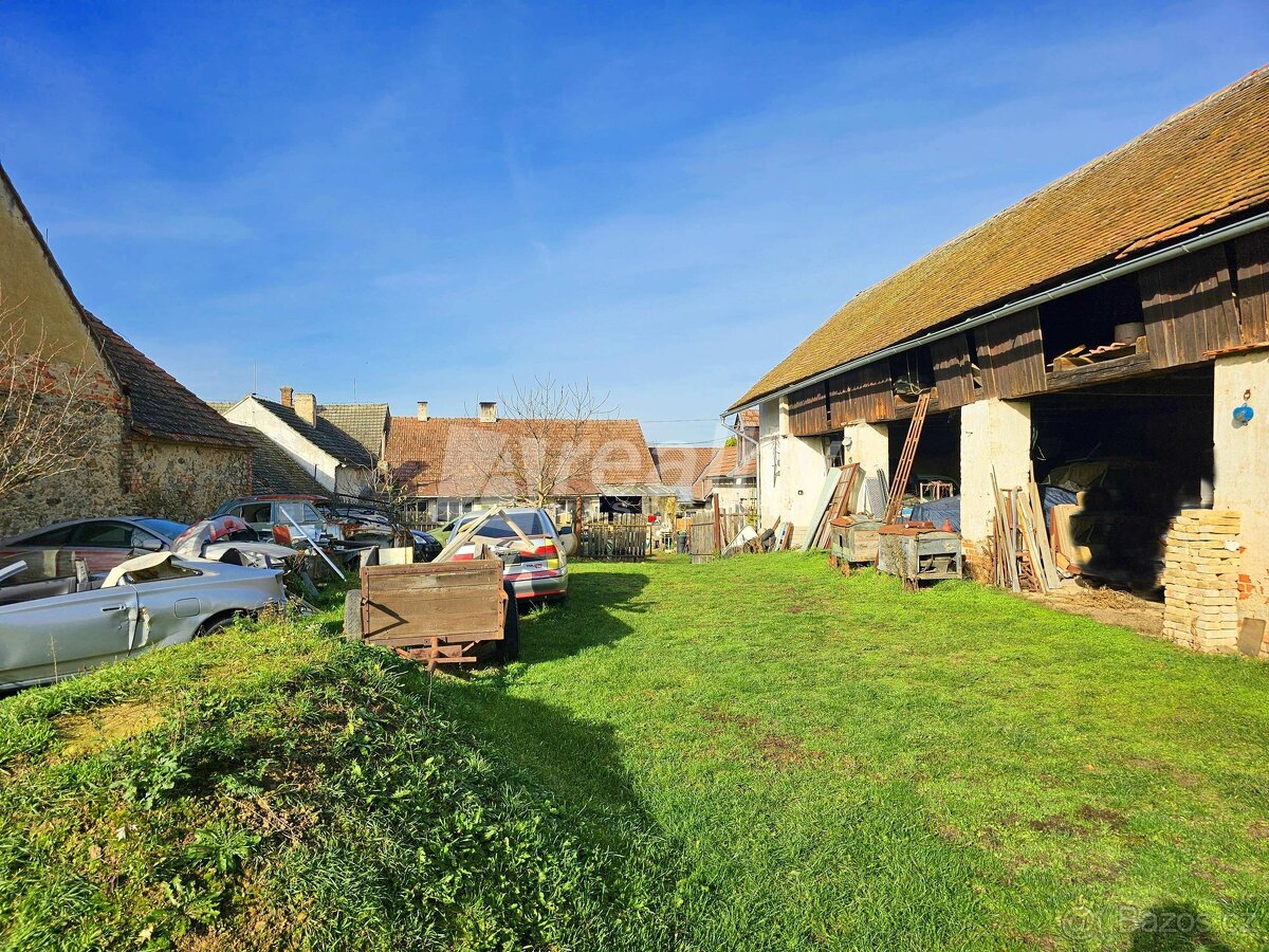 Prodej stavebního pozemku se stodolou, Ctidružice - 7