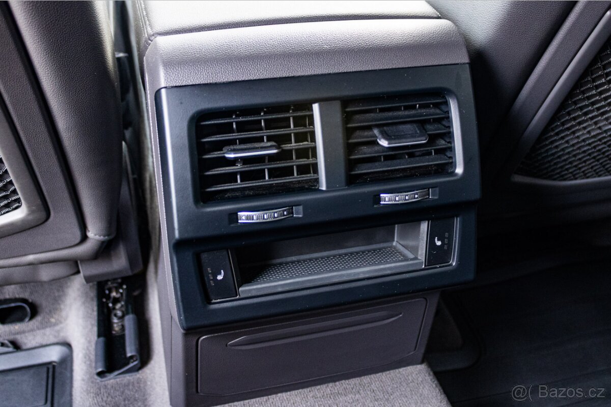 Volkswagen Touareg 3.0 TDI / TOP STAV / Night VIsion / Masáž - 7