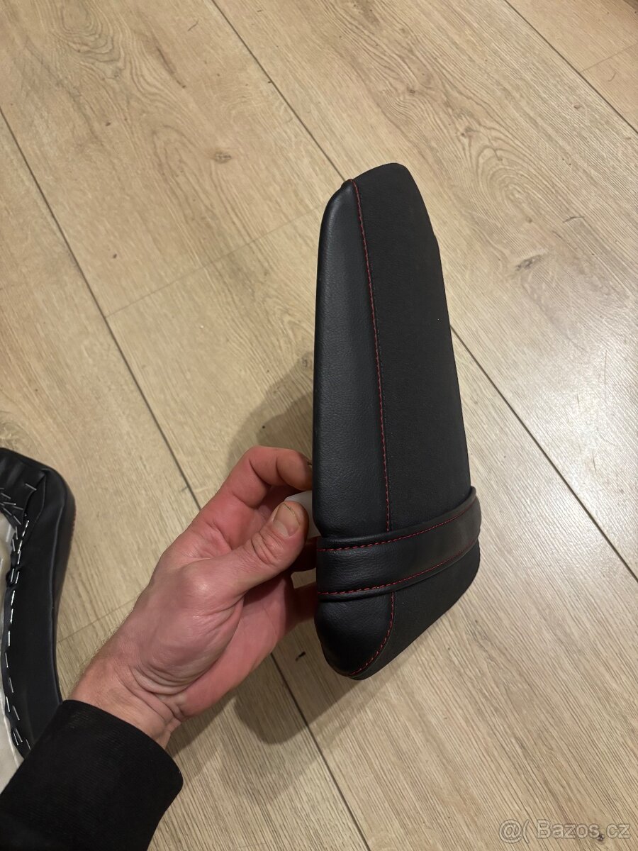 Prosivany sedla na Yamaha R1 04-06 Rn12 - 7