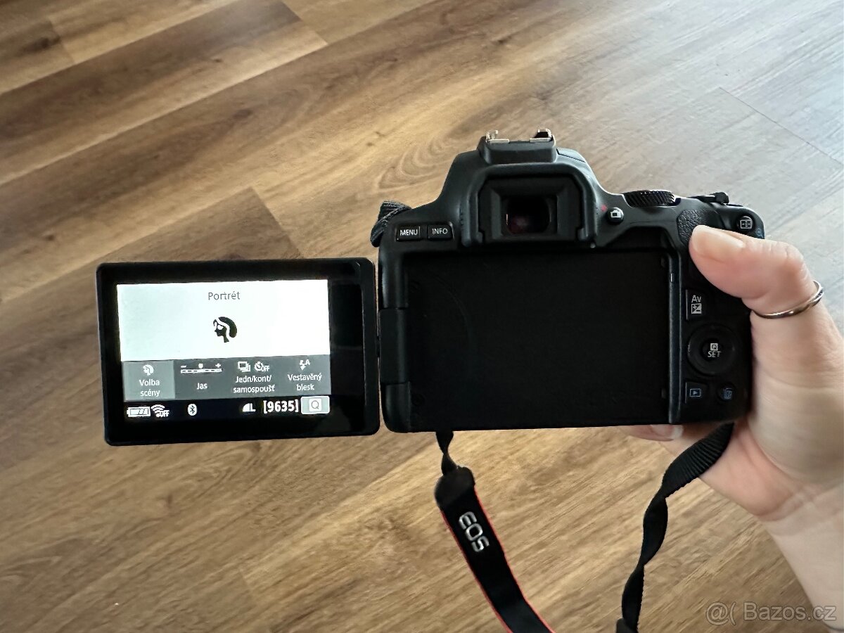 Fotoparát - Canon EOS 250D + 18–55 IS STM + externí blesk Hä - 7