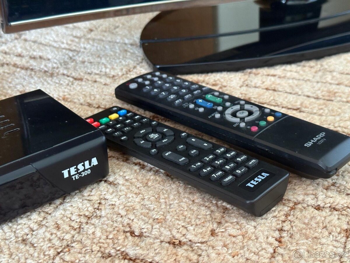 Televize SHARP + Set-top box - 7