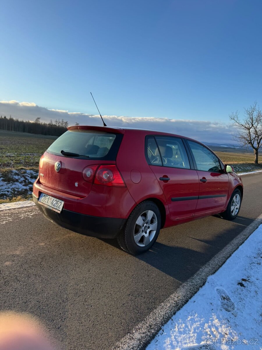 Volkswagen Golf V 1.4 FSI, r. 2006 - 7
