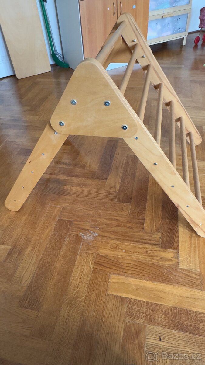 Pikleruv triangl (trojúhelník) se skluzavkou - 7