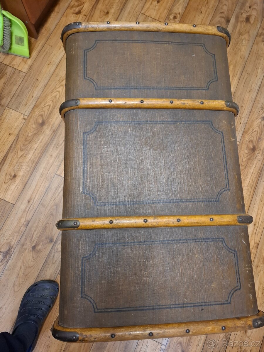 Starožitný lodní kufr - 7