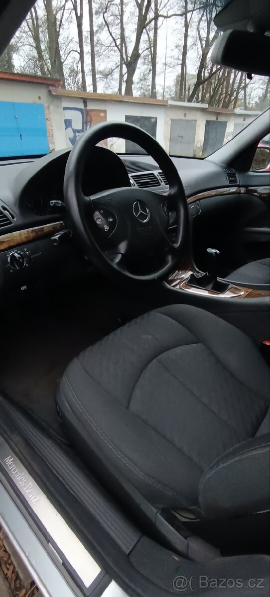 Mercedes-Benz W211 E220cdi - 7