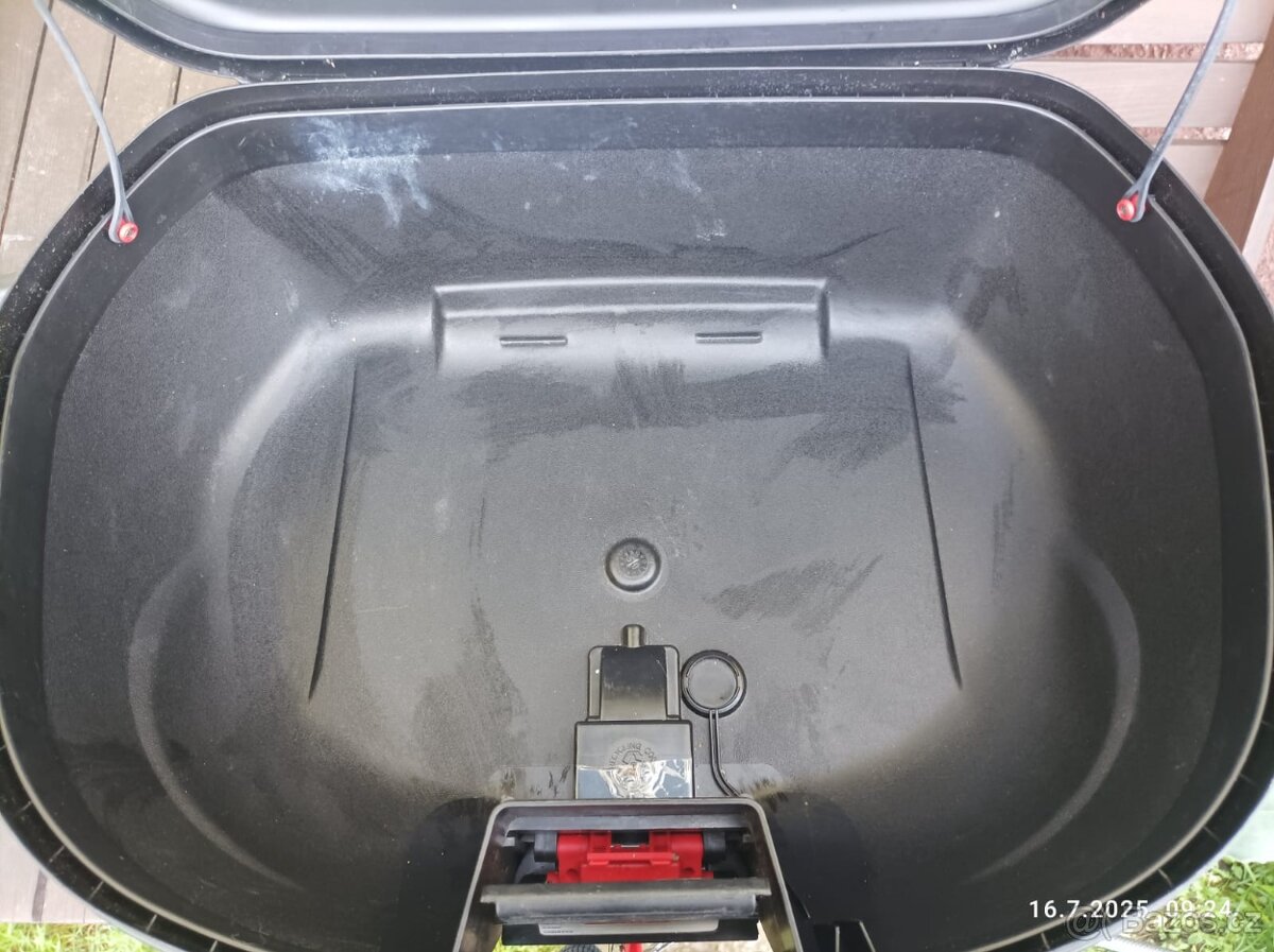Kufr na motorku + montážní plotna. - 7