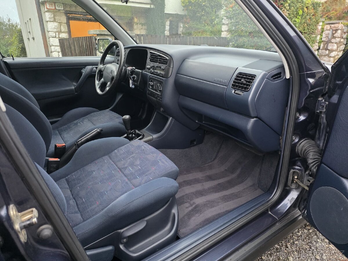 VW Golf III 2,8 VR6, 128kW, klima - 7