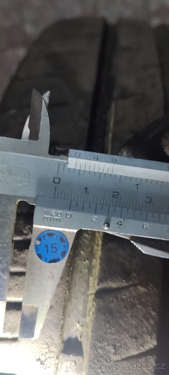 Prodám letní pneu 225/45 R17 - 7