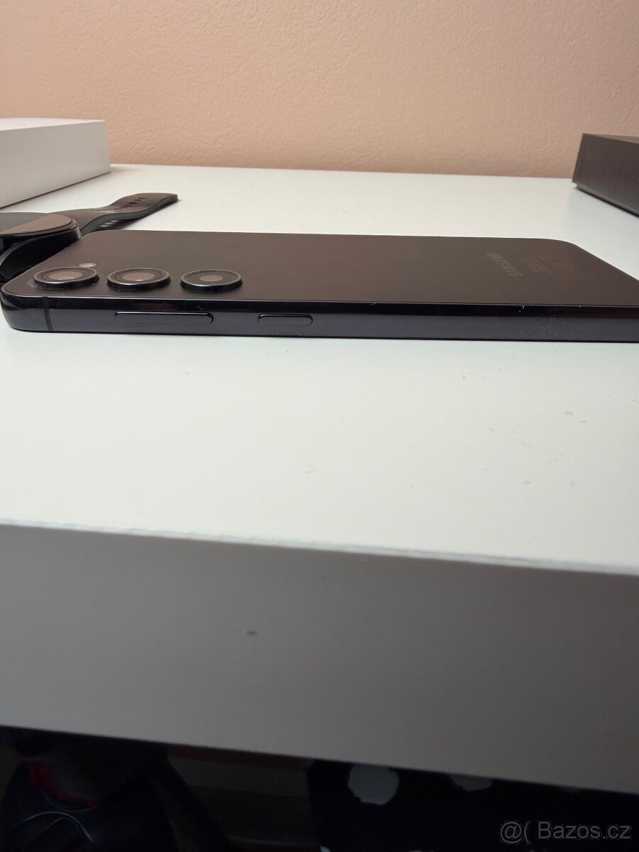 Samsung S23 256Gb + Galaxy Watch 4 - 7