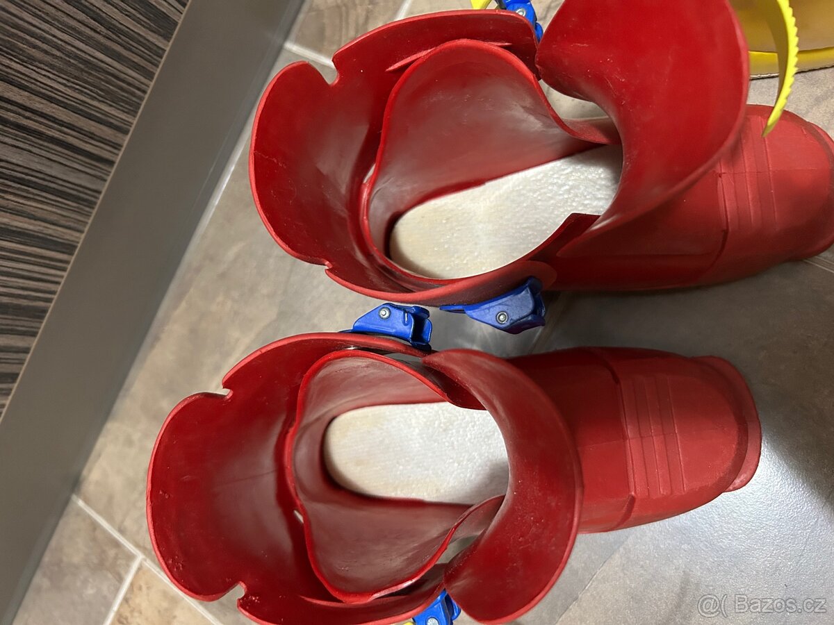 Nabízím dětské lyžařské boty - 7