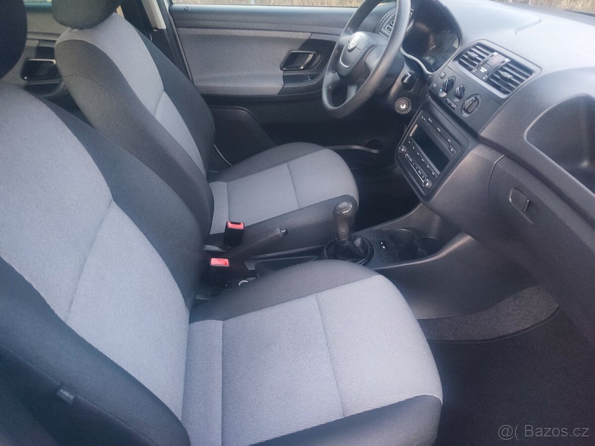 2011 facelift Škoda Fabia combi 1.4i 16V 63 kW - 7