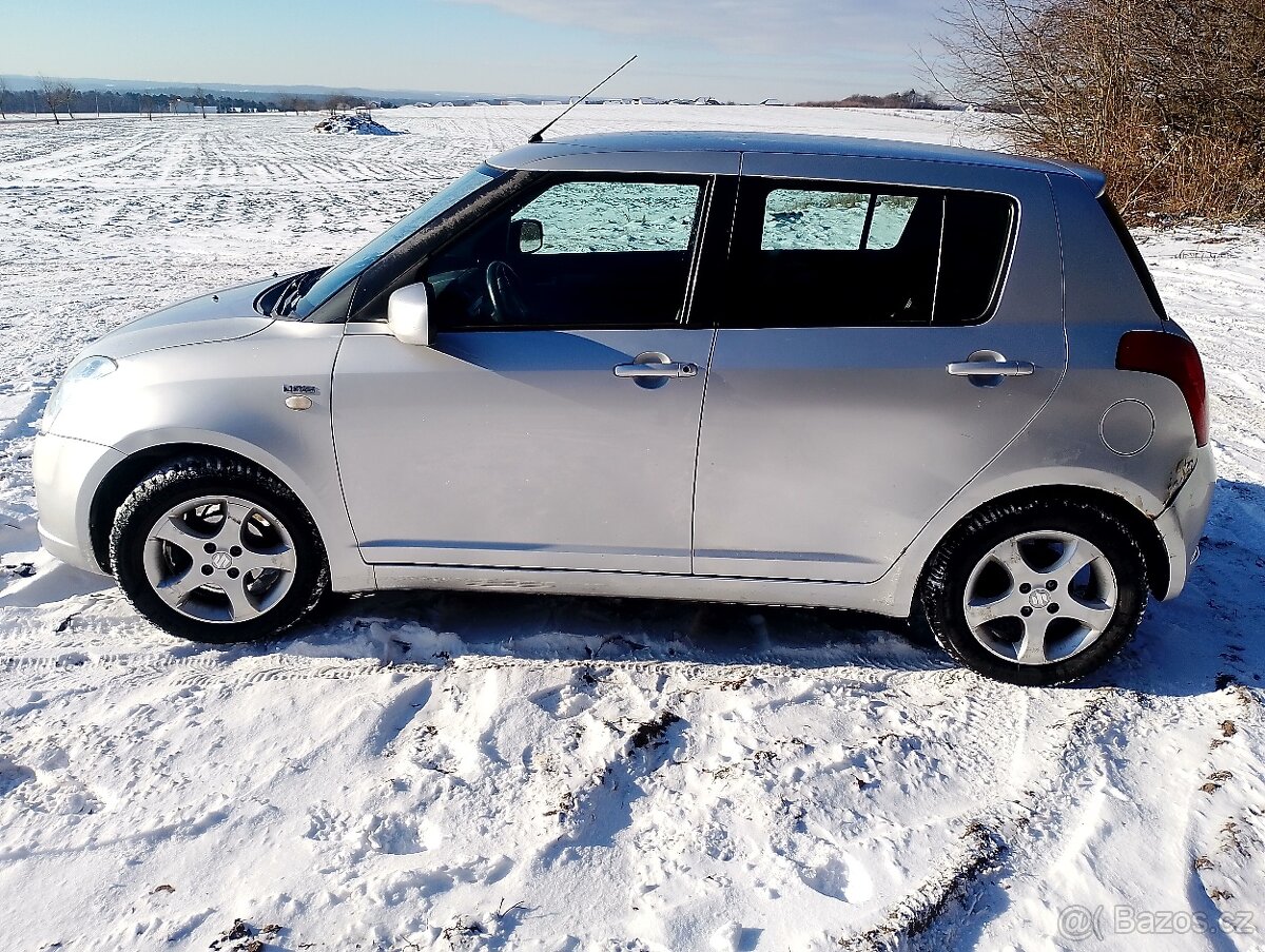 Suzuki Swift 1.3 DDiS - 7