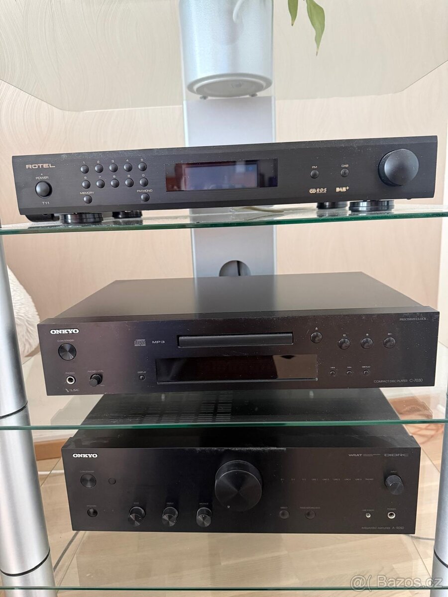 Onkyo, Rotel - 7