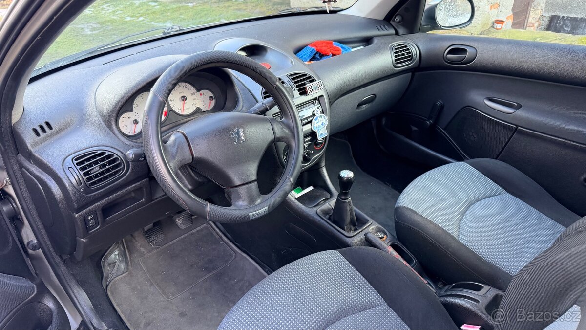Peugeot 206 - 7