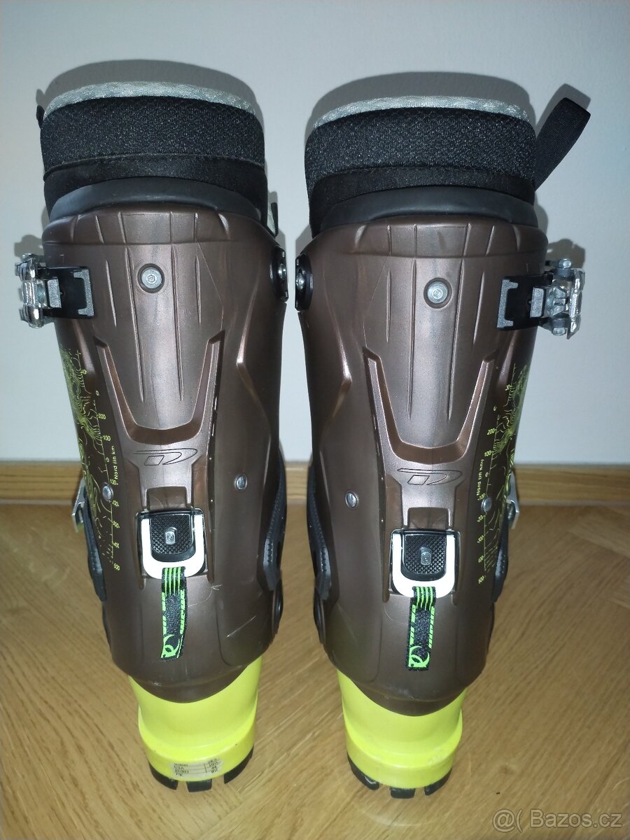 Prodám lyžáky Dalbello vel.285, EU44 - 7