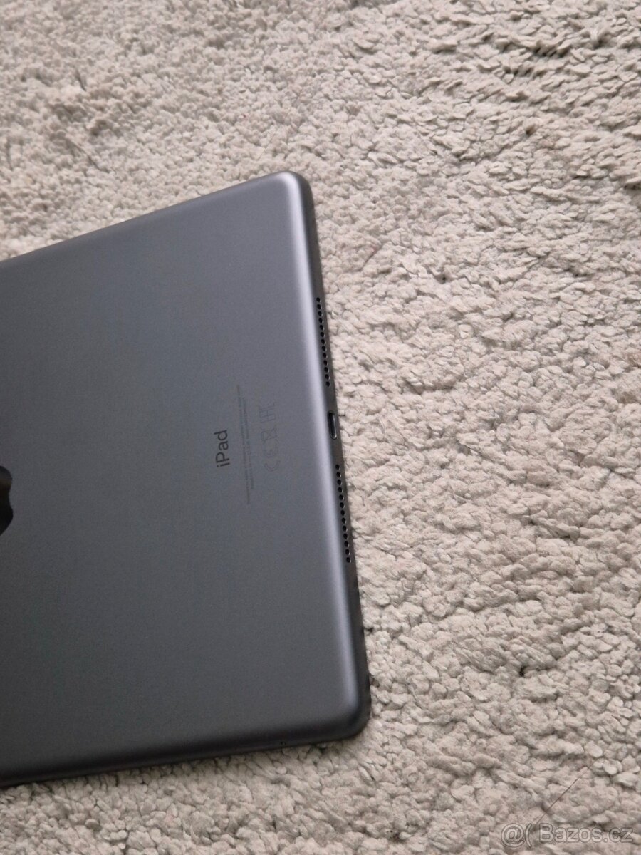 Apple iPad 7. generace Wi-Fi + Cellular TOP stav - 7