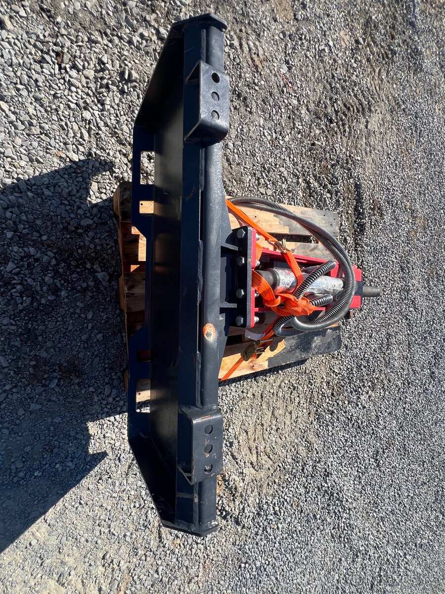 Hydraulické kladivo Raytree RMH680 na Smykový nakladač - 7