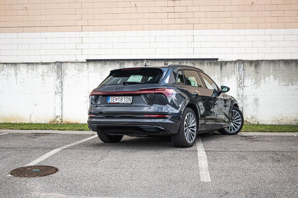 Audi E-tron 55 quattro S line - 7