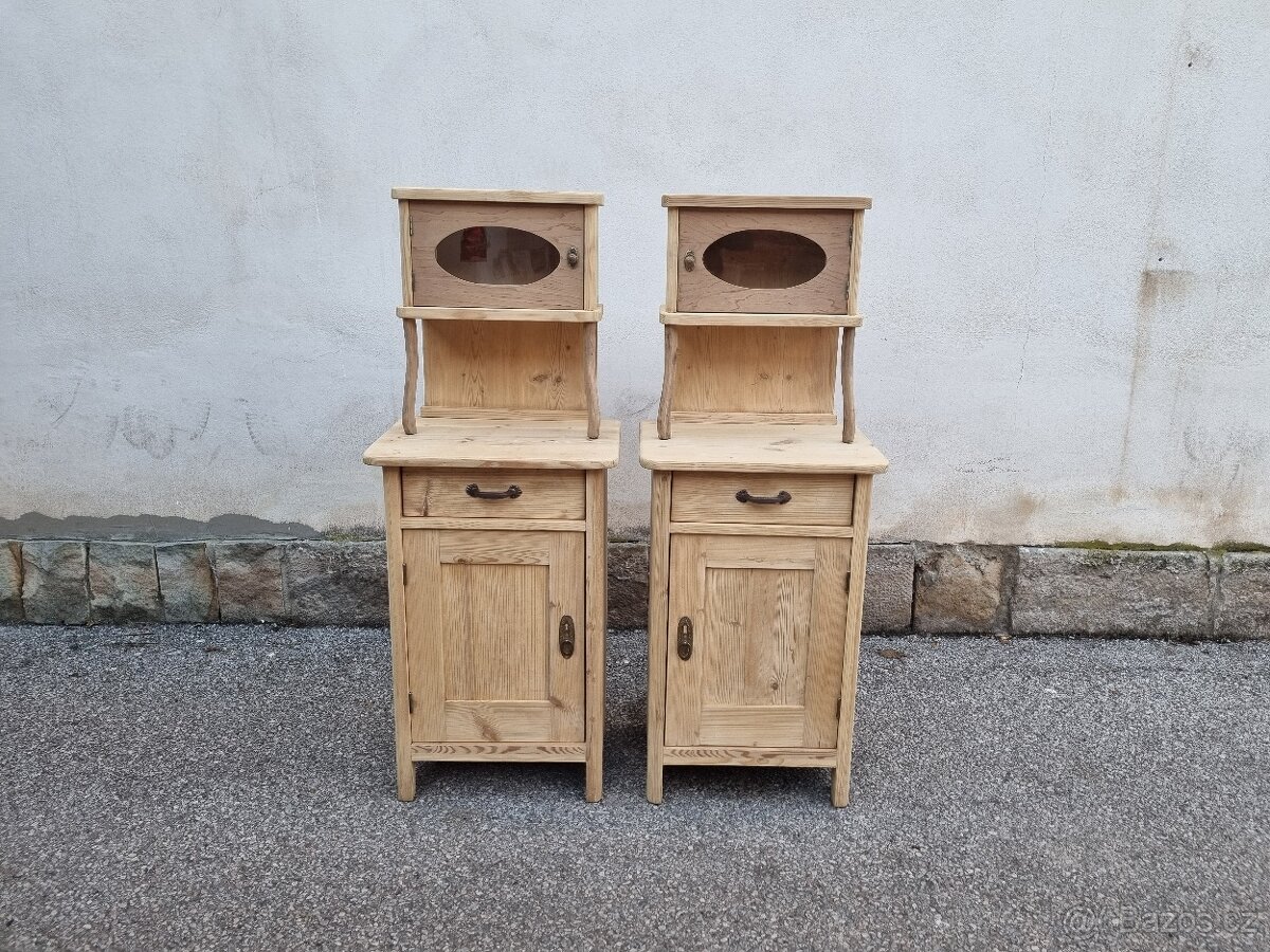 NÁDHERNÉ STARÉ SMRKOVÉ NOČNÍ STOLKY PO RENOVACI - 7