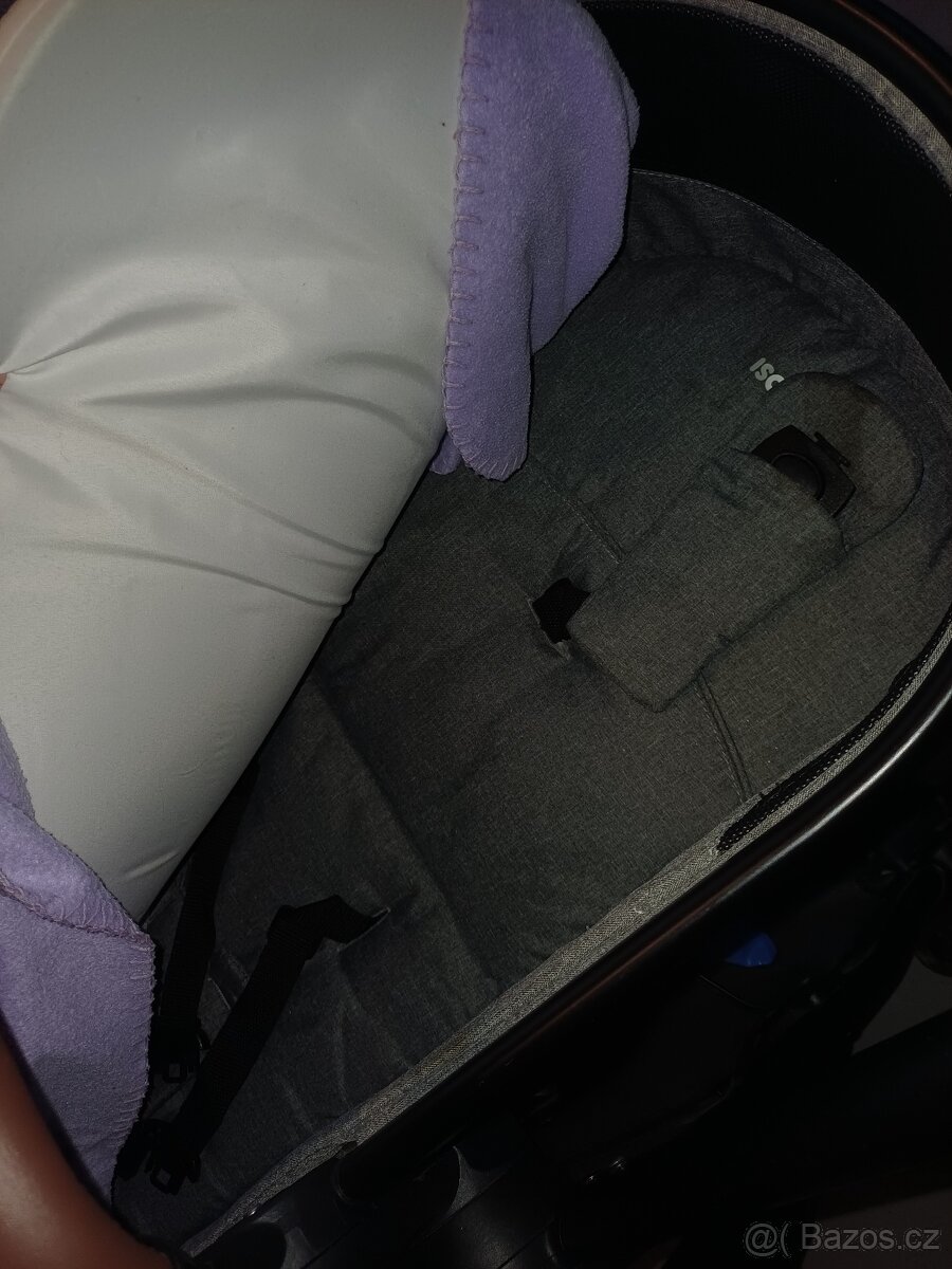 Kočárek Dvojkombinace Maxi Cosi + základna s isofixem - 7