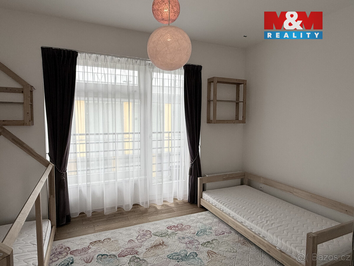 Pronájem bytu 3+kk, 91 m², Dolní Břežany, Náměstí Na Sádkách - 7