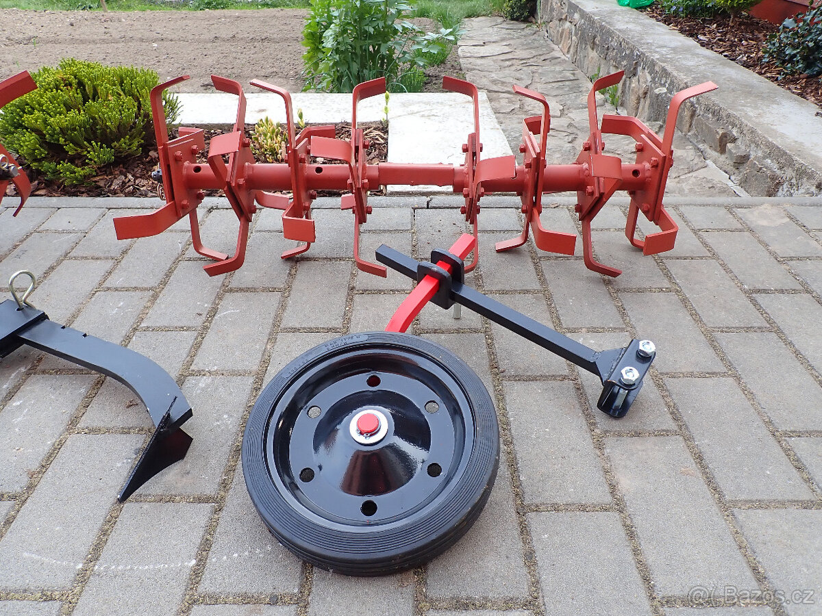 vari - rotavátor, vodící kolo, radlička + nosič // NOVÉ - 7