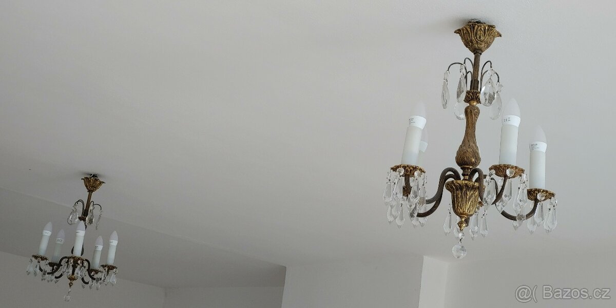 Mosazný lustr s křištálovými ověsy - 7