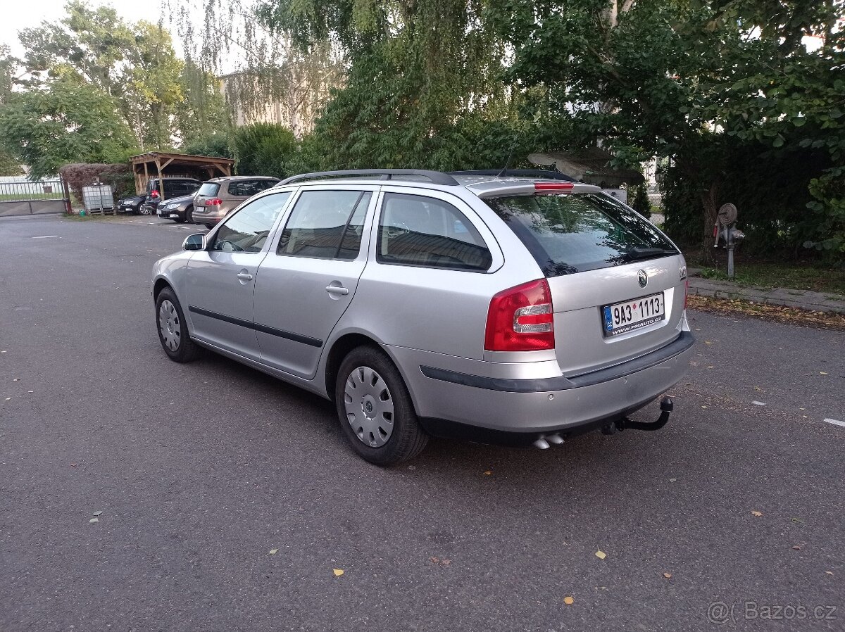 ŠKODA OCTAVIA 2 COMBI 1.9 TDI jen 169tis.km,DSG - 7