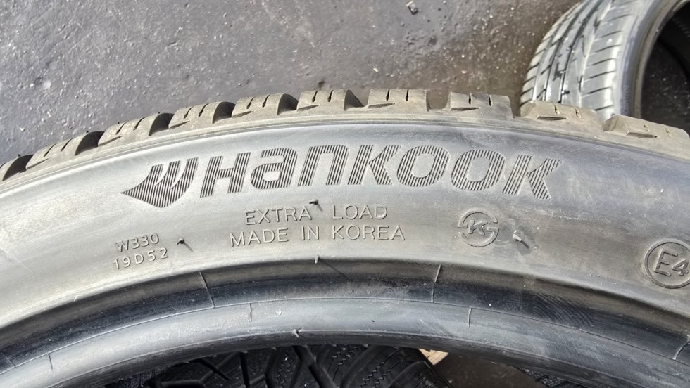 Zimní pneu 245/40/19 Hankook - 7