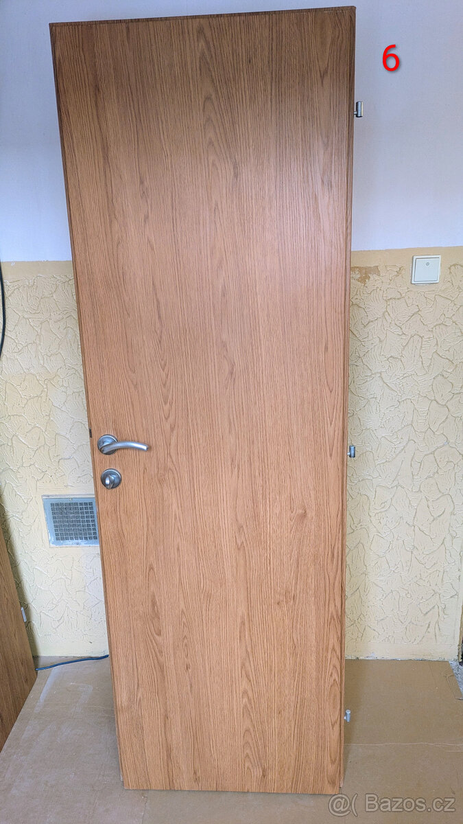 7x interierové dveře s kováním a zámkem - 7