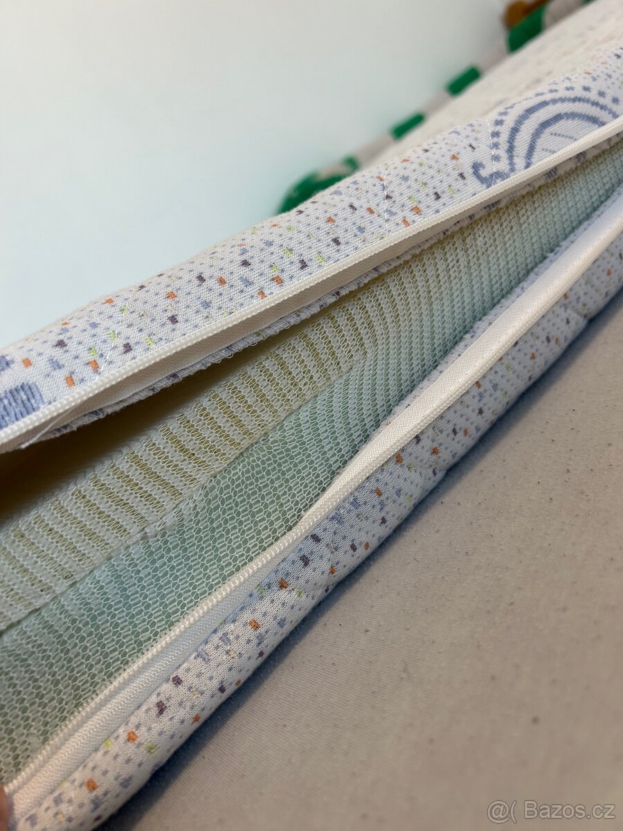 Dětská postýlka s novou matrací - 7