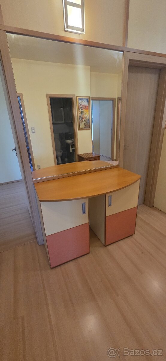 Předsiň - šatní skříň, botníky, skříňky - 7