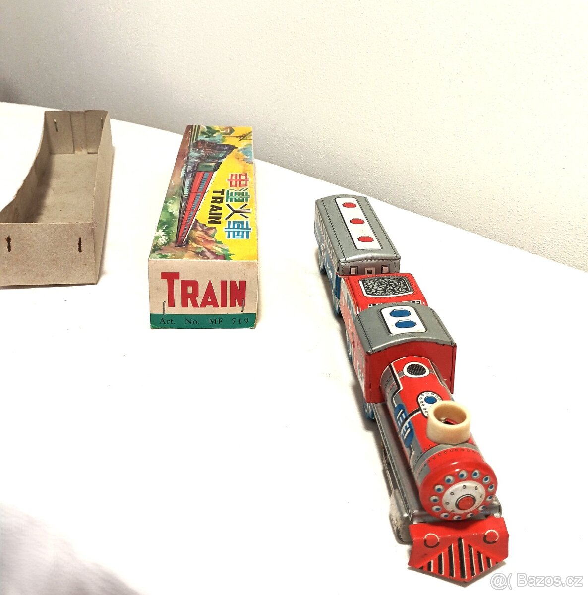 Lucerničky, kovové schránky, retro vláček na setrvačník - 7