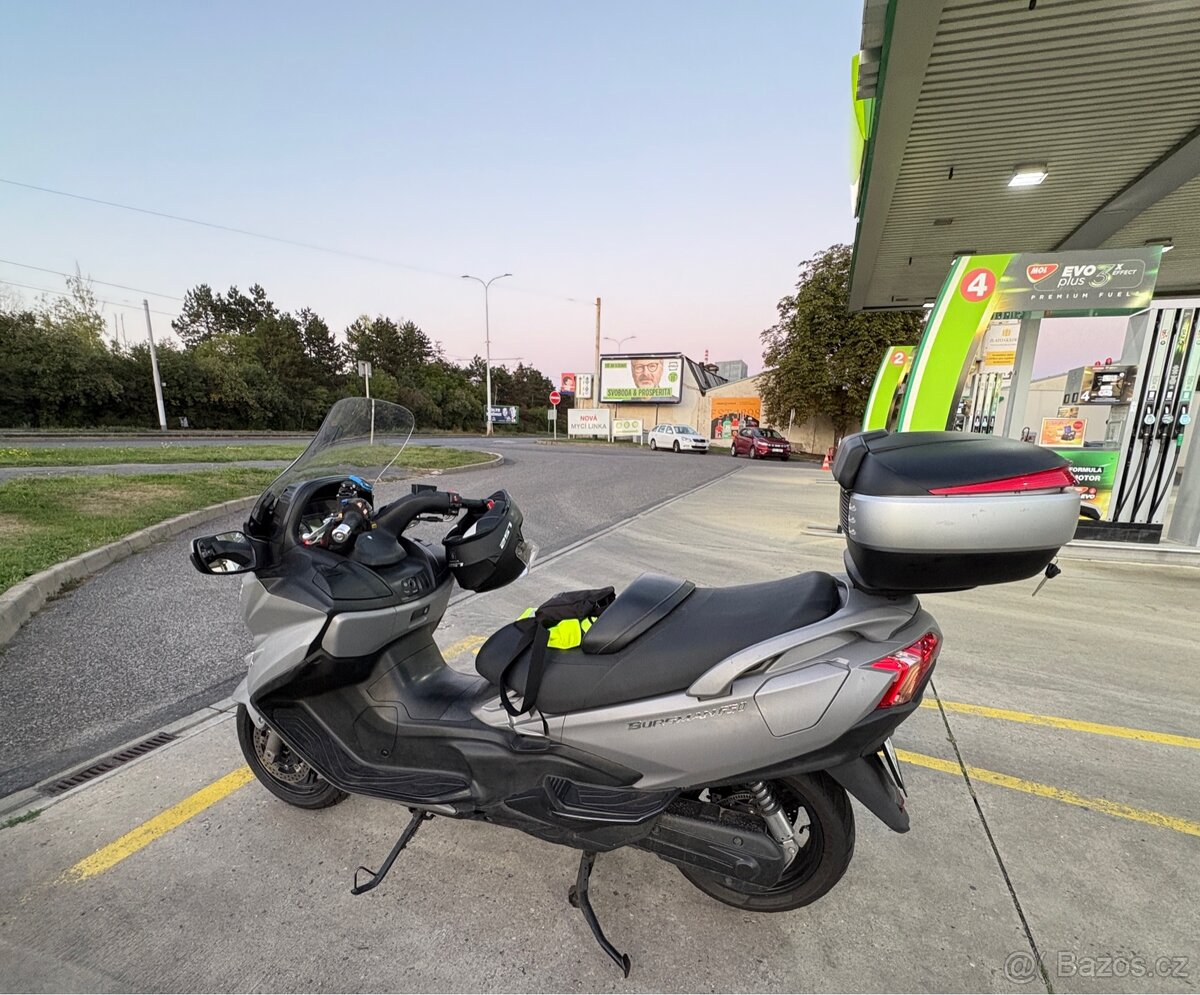 Suzuki Burgman 650 2014 facelift - 7