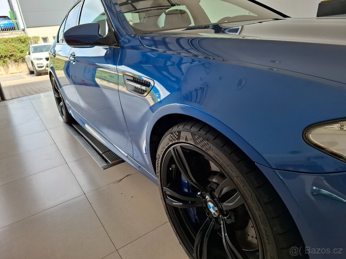 BMW M5 F10 puvod CR, servis BMW - 7