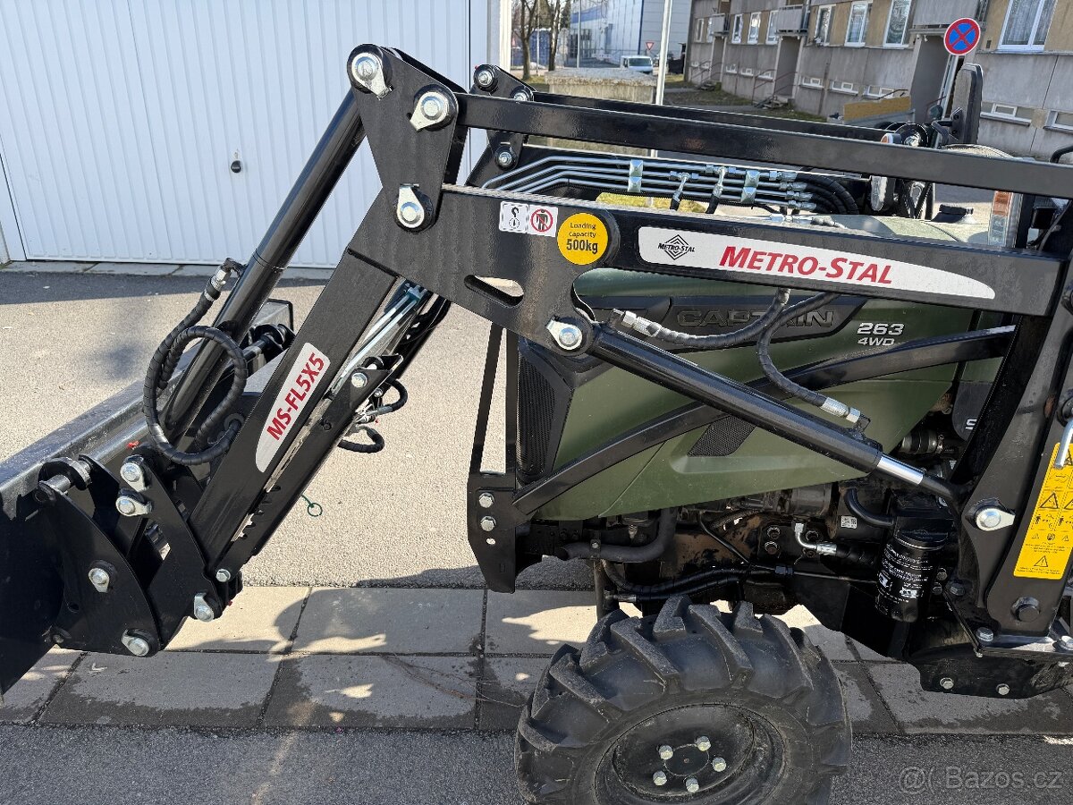 Malotraktor Captain 263 s čelním nakladačem s TP - 7