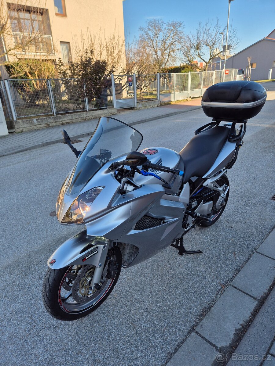Honda VFR 800 - 7