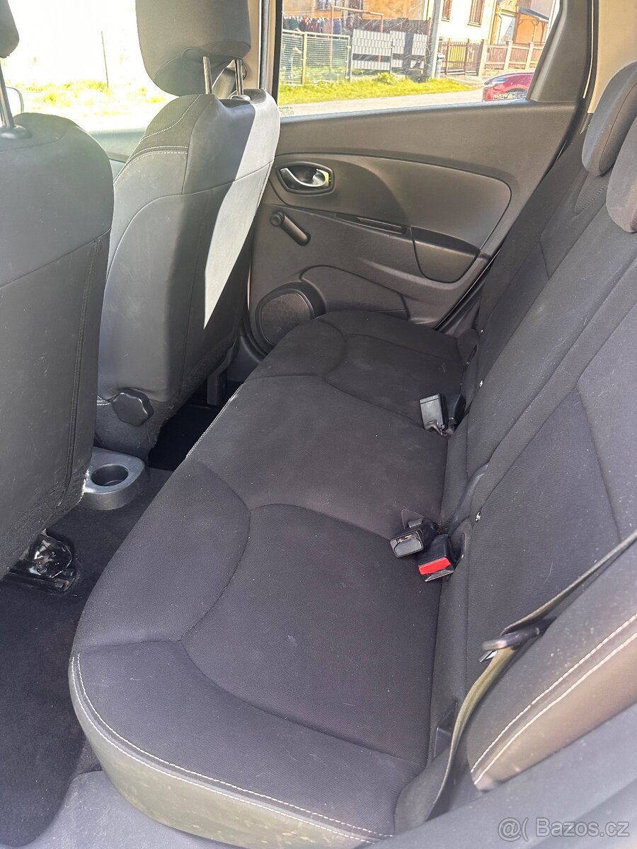 Renault clio 1,2 - 7