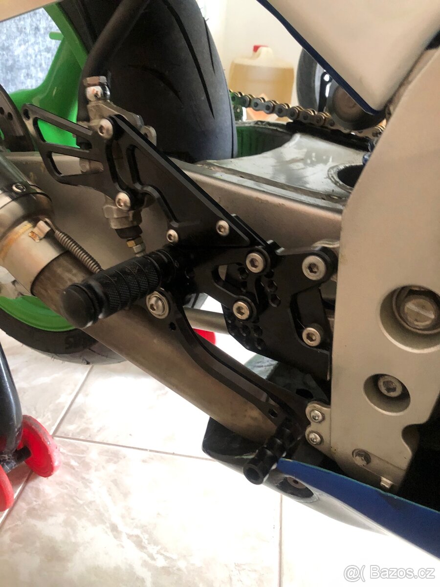 Kawasaki ZXR 400 - 7