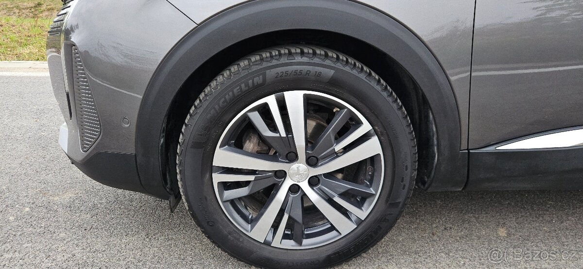 Predám Peugeot 5008 96kw benzín Allure AT, 7 miestne r.2023 - 7