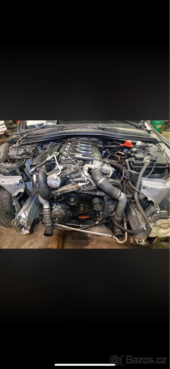 BMW e61 530xd (díly) - 7