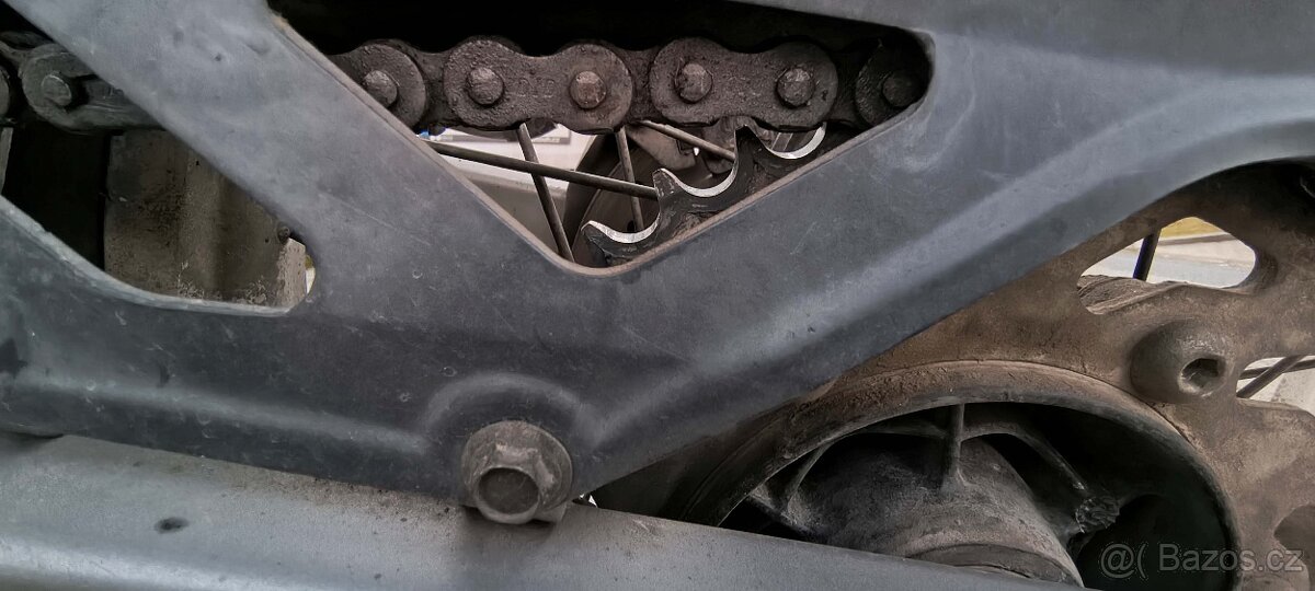 Honda NX 650 Dominator - 7