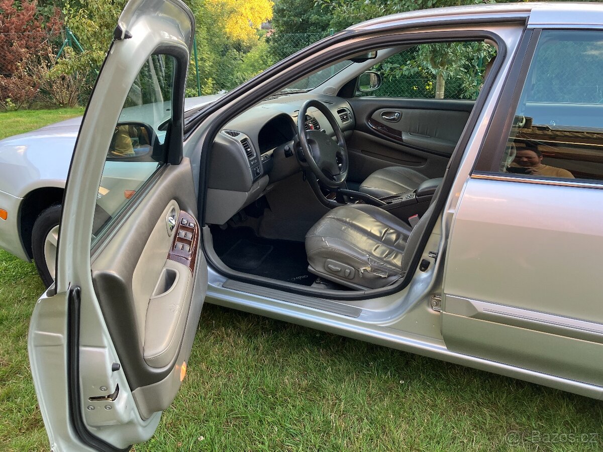 Nissan Maxima QX A33, rok 2002, V6 3.0 147kW, manuál - 7