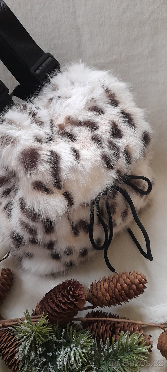 Leopardí chlupatý malý batůžek - NOVÝ - 7