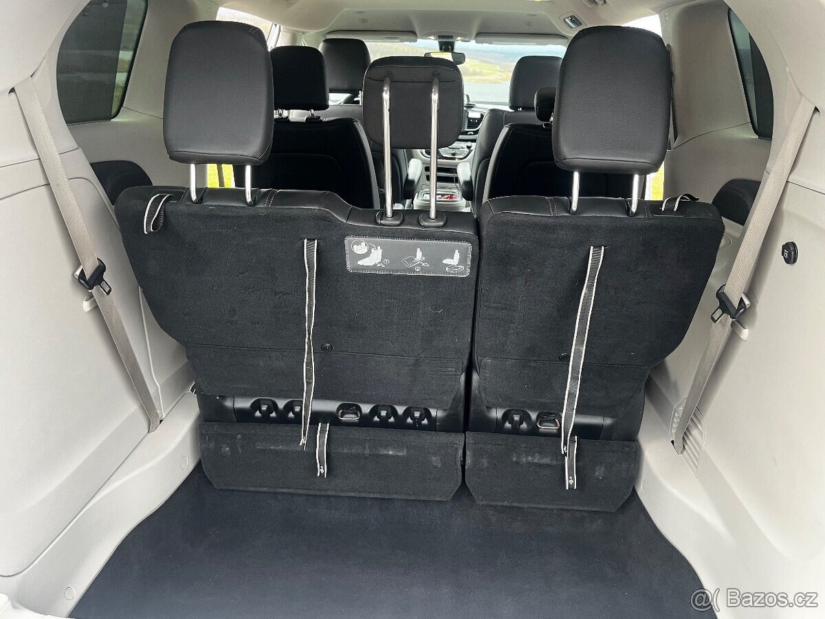 Chrysler Pacifica - 7