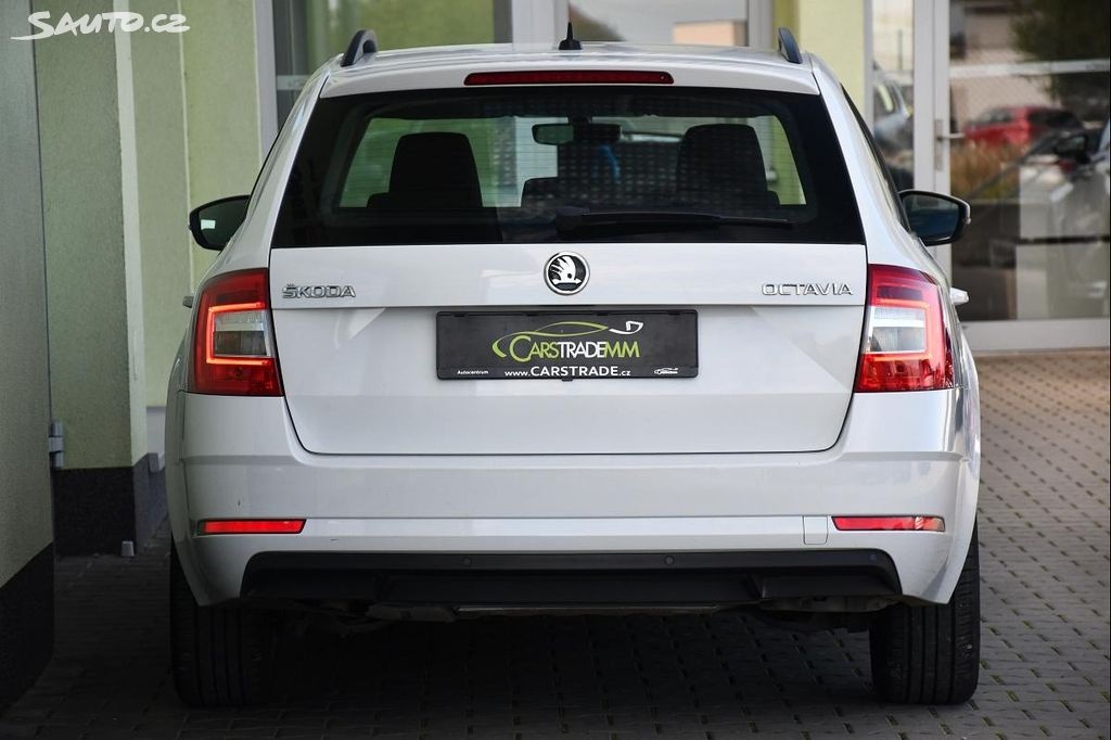 Škoda Octavia Combi 1.6TDi DSG 85KW NAVI CARPLAY - 7
