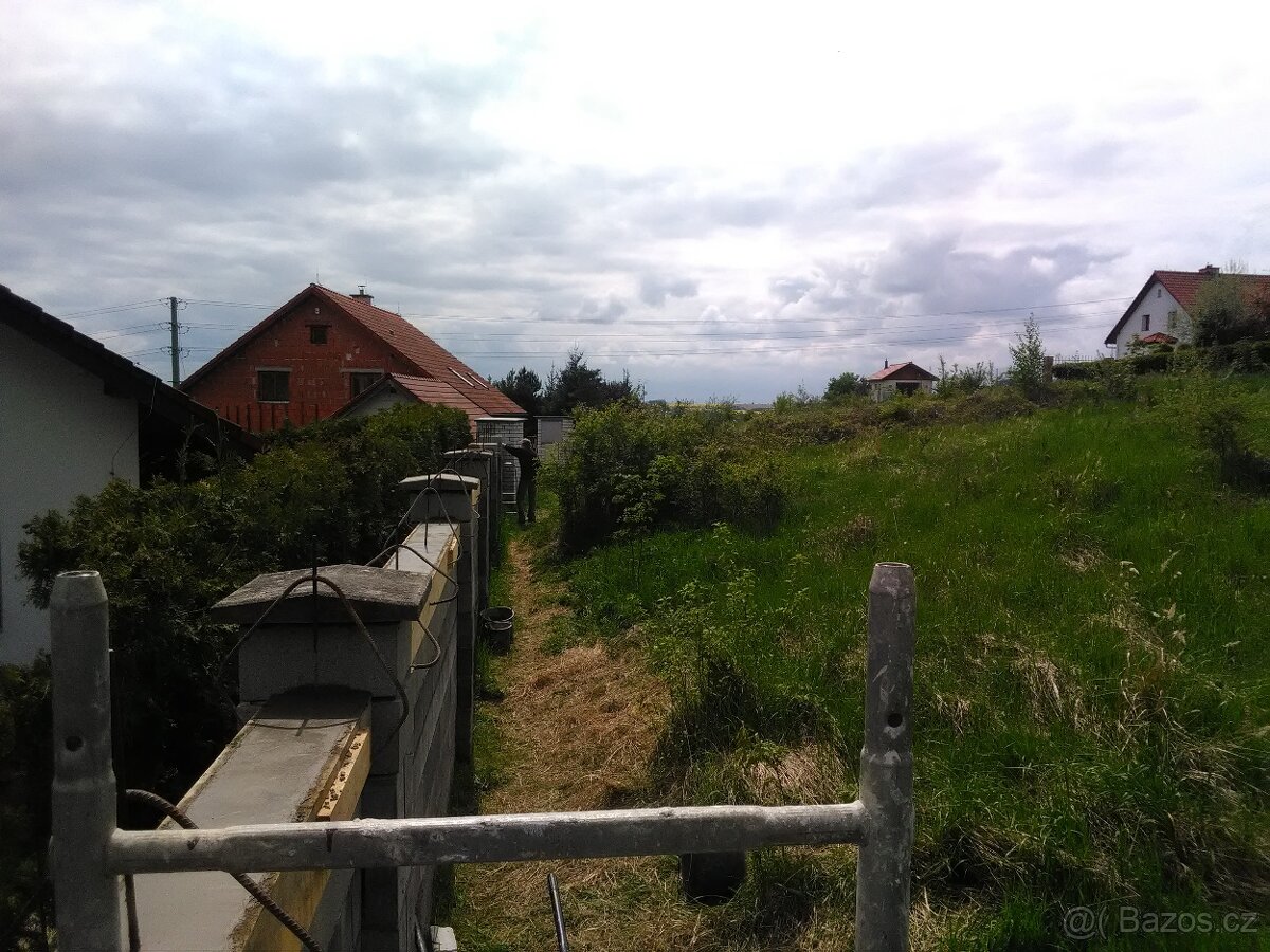 Dva pozemky, jednotlivě. - 7