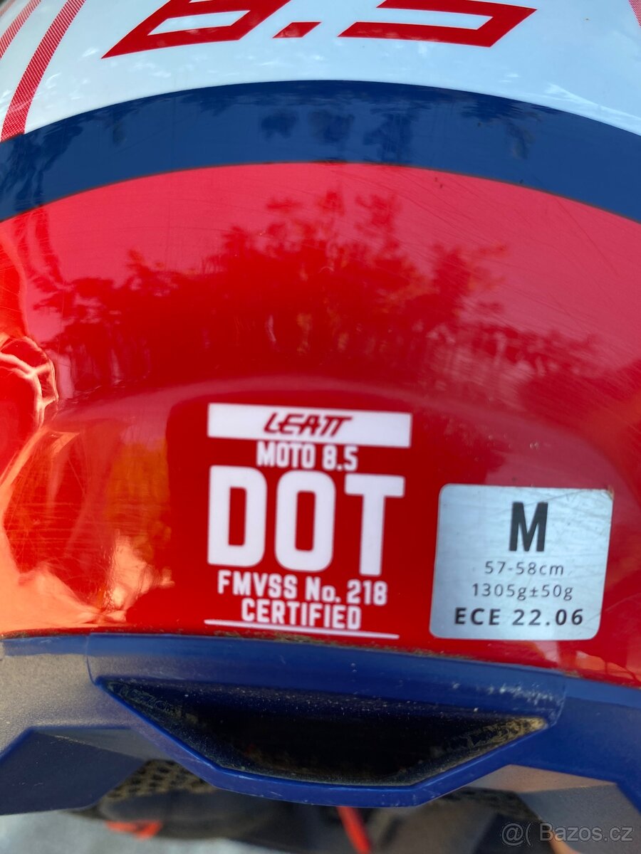 Leatt Moto 8.5 + brýle - 7