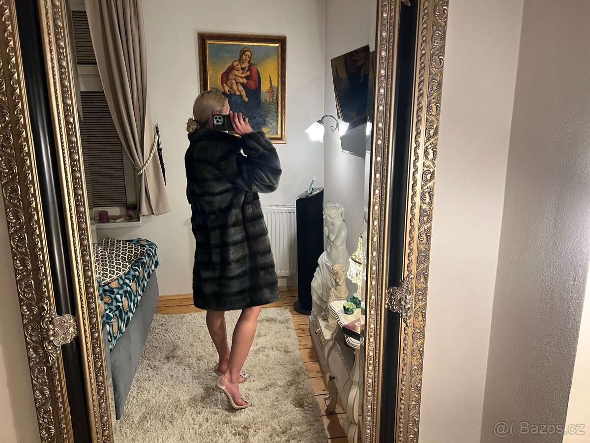 Šedý norkový kožich - 7