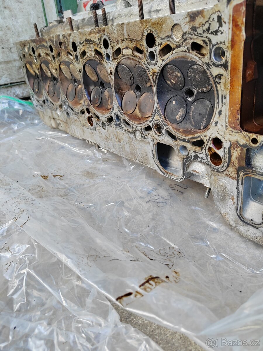 Díly motoru m54b30 - 7